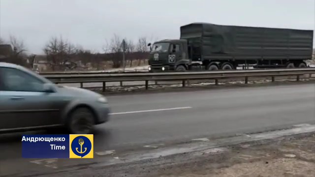 У Запорізькій області росіяни перекидають ракети військовими вантажівками (відео)