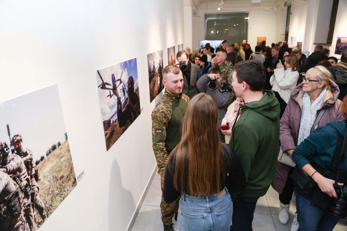 Відомий запорізький фотограф, який чудово знімає Хортицю, пішов у Нацгварцію і присвятив їй виставку