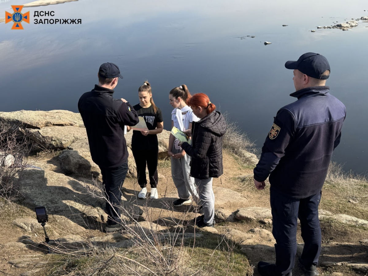 8 березня поліцейські та рятувальники зупиняли відпочиваючих на Хортиці - фото