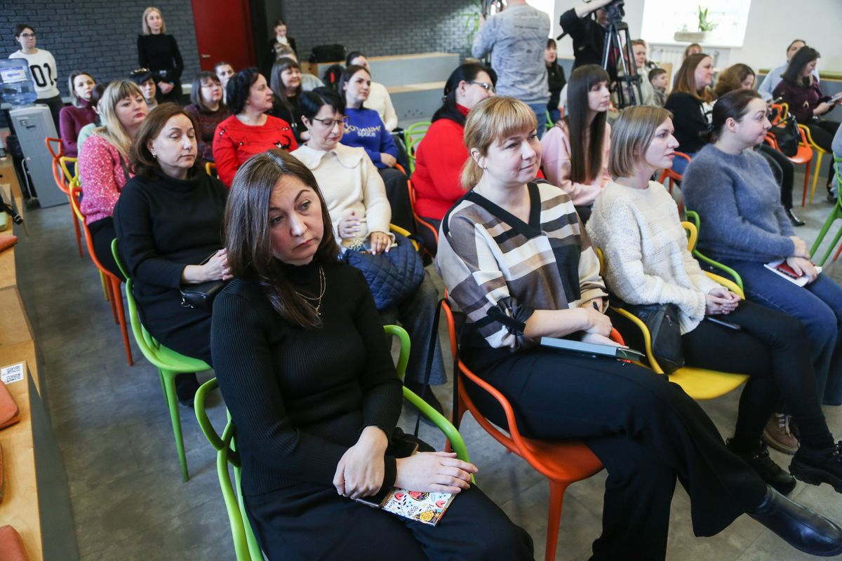 Метінвест та Запоріжсталь профінансували навчання освітян за методикою Хібукі-терапії в Запоріжжі