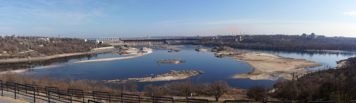 Острів, що нагадує черепаху - запорізькі скелі вражають своєю красою (фото)