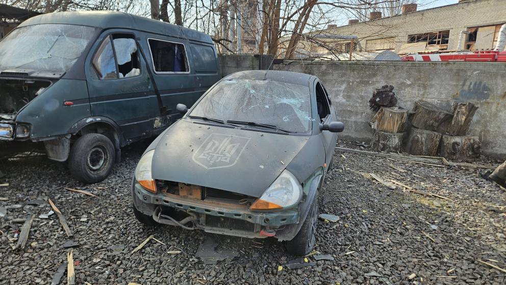 Внаслідок ворожої атаки у Запоріжжі зруйновано підприємство одного із засновників волонтерського центру "Паляниця" - фото