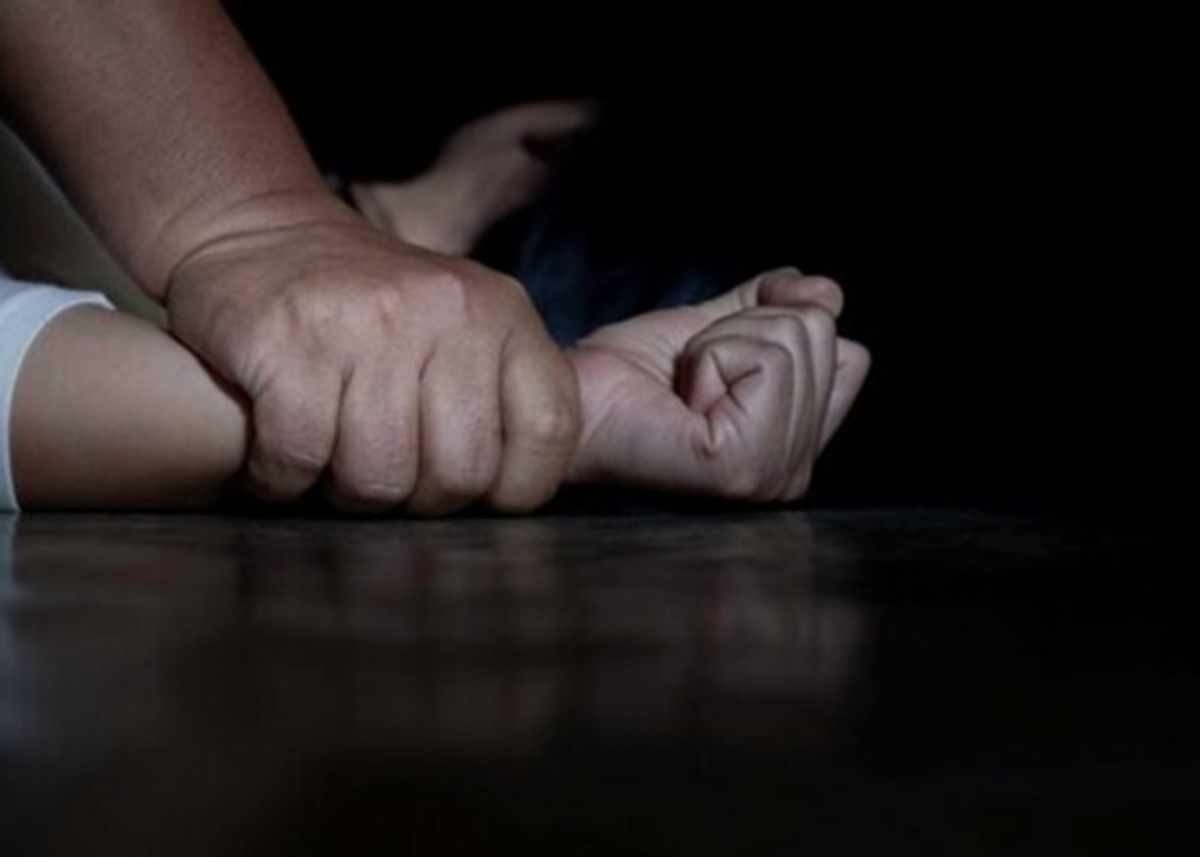 Десять років за ґратами - у Запоріжжі чоловік зґвалтував 16-річну дівчину