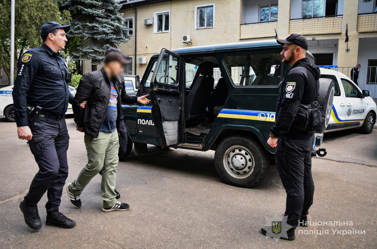 Лікувався та торгував - у Запоріжжі пацієнт замісної терапії продавав синтетичні наркотики