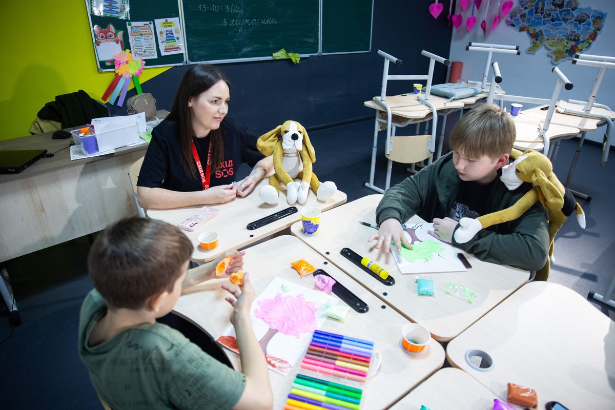 Обійми, що долають страхи — у Запоріжжі триває унікальний проєкт з хібукі-терапії для дітей