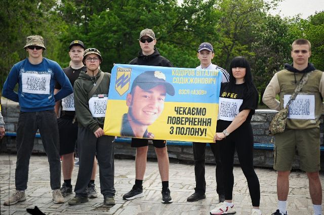 Під «Прапором надії» - у Запоріжжі відбувся забіг на підтримку військовополонених (фото)