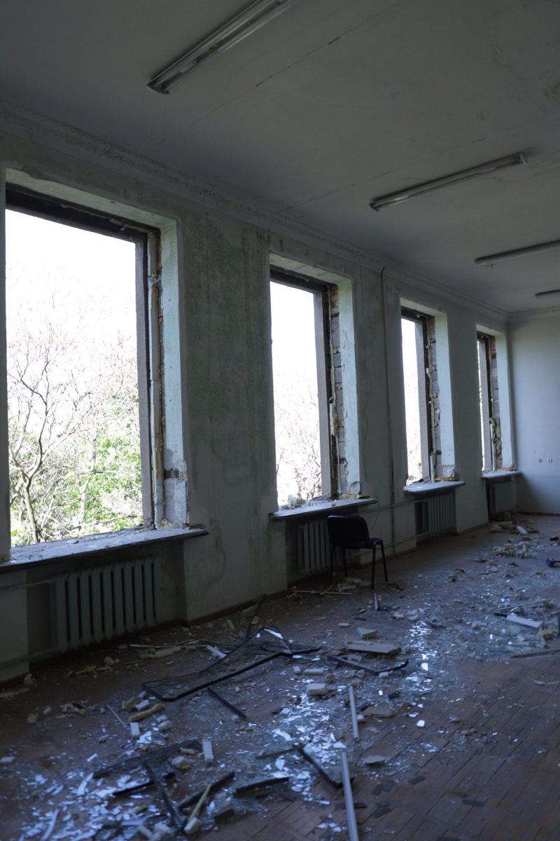Пошкодили корпуси та аудиторії – у Запоріжжі під час нічної атаки постраждав один із найбільших вишів (фото, відео)