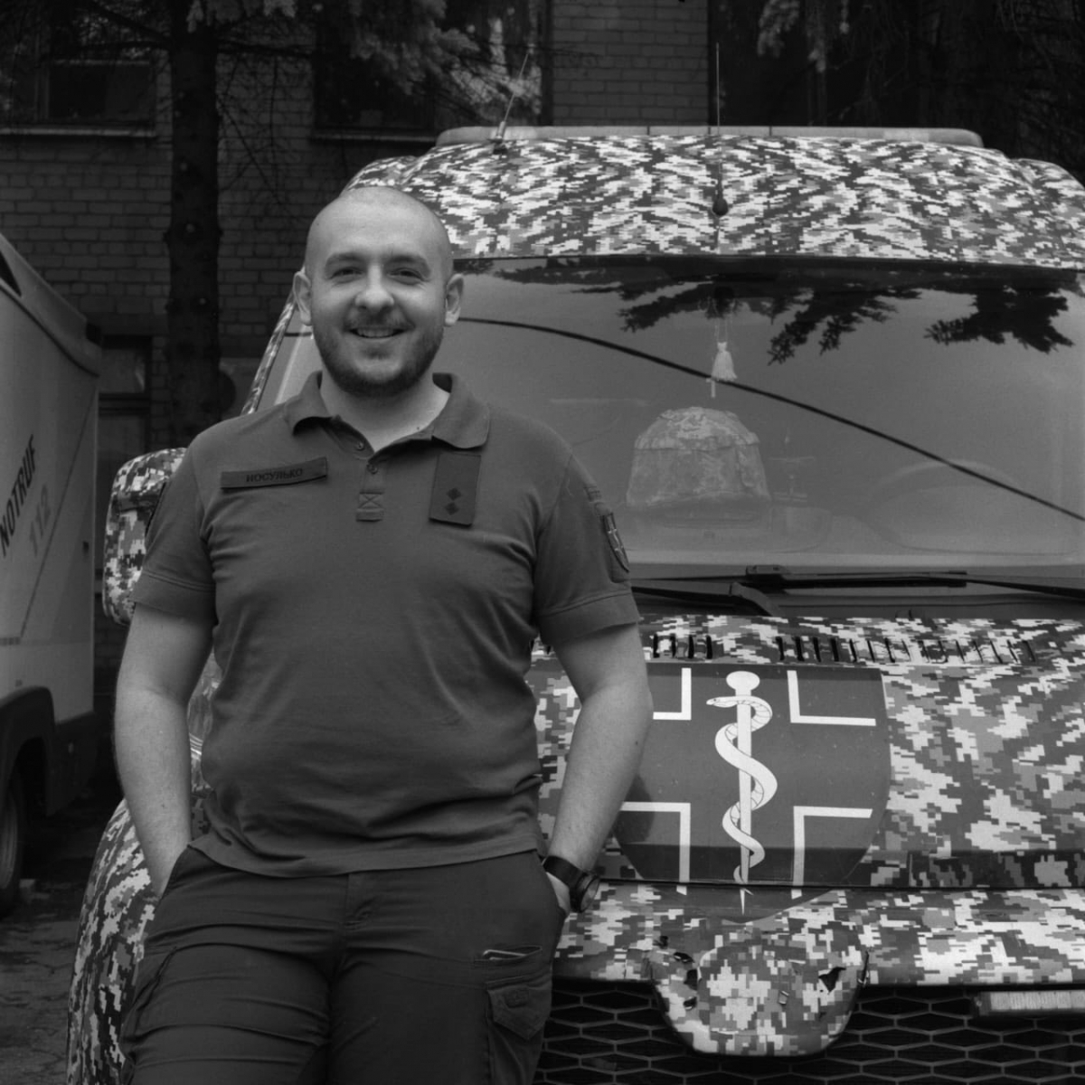 Провів ампутацію кухонним ножем під завалами - військовий хірург на Запоріжжі врятував життя побратиму в екстремальних умовах
