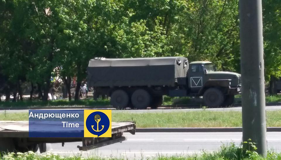 Росіяни переміщують свою техніку у бік Запорізького напрямку – Петро Андрющенко