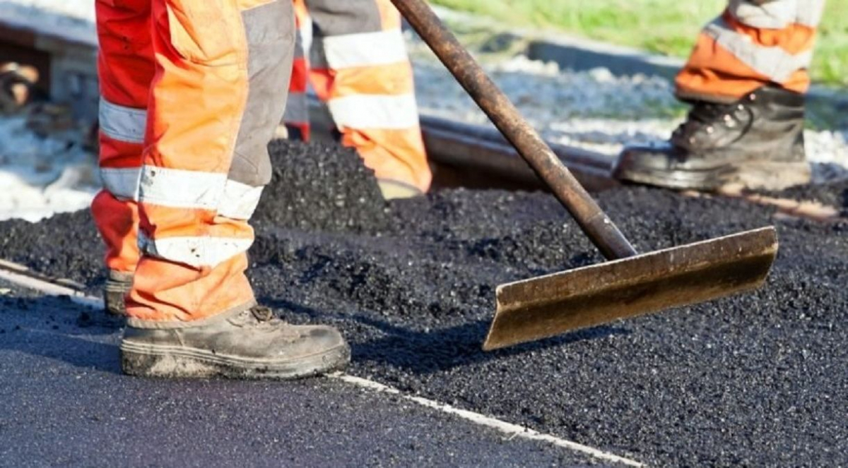 У Дніпровському районі Запоріжжя розпочали ремонт дороги – де саме (відео)