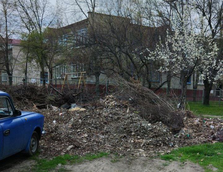 У Запоріжжі виявили масштабне стихійне сміттєзвалище (фото)