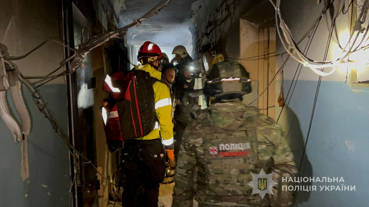 У Запоріжжі внаслідок нічної атаки російських дронів постраждало майже три десятки людей, серед них дитина - подробиці (фото, відео)