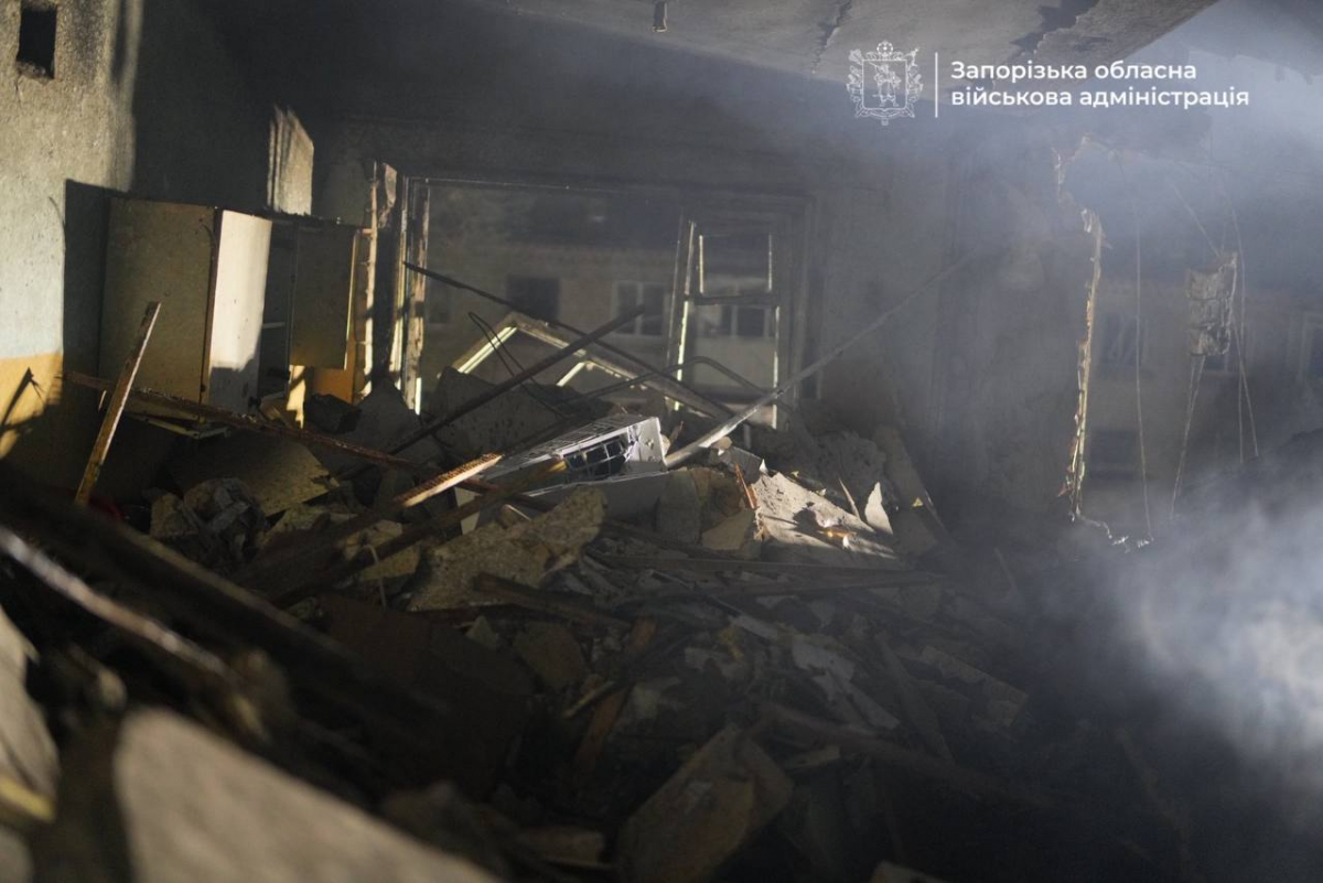 У Запоріжжі внаслідок нічної атаки російських дронів постраждало майже три десятки людей, серед них дитина - подробиці (фото, відео)