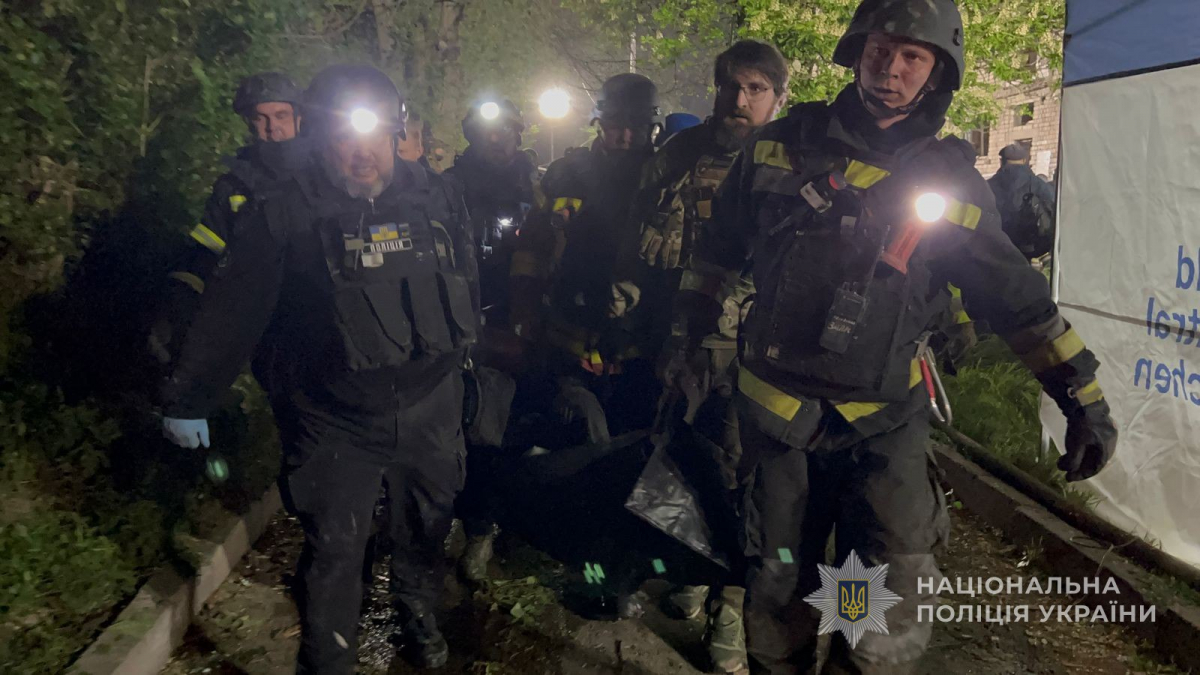 У Запоріжжі внаслідок нічної атаки російських дронів постраждало майже три десятки людей, серед них дитина - подробиці (фото, відео)