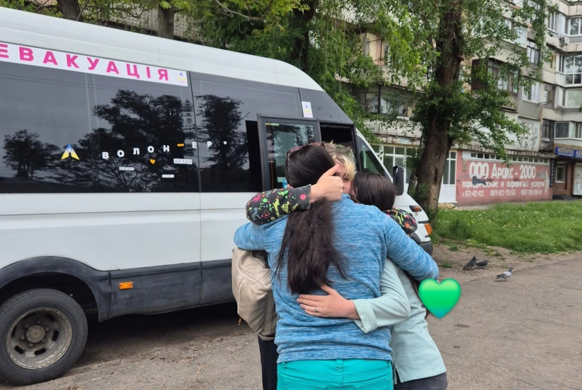 Запоріжці можуть безплатно евакуюватися до Варшави та інших країн ЄС - як записатися