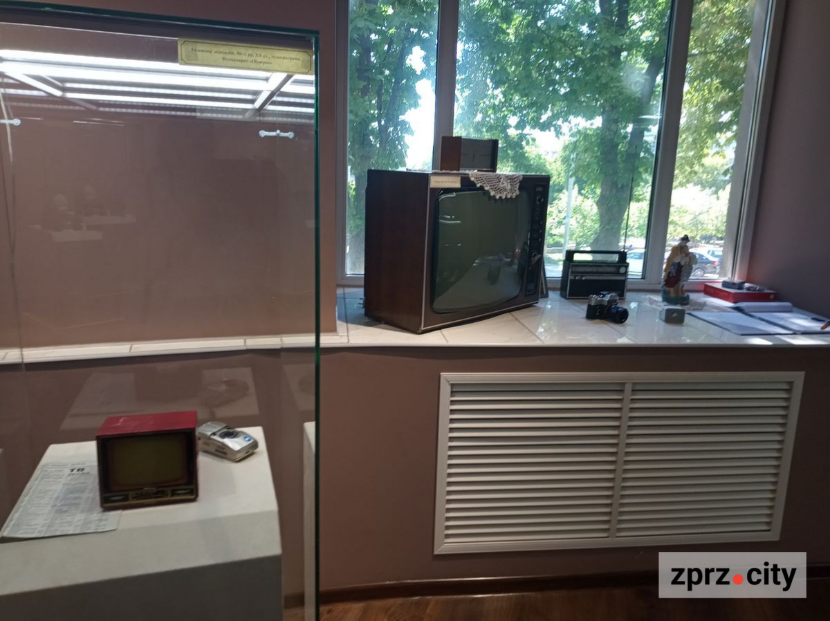 Запорізький музей змінив назву і директора - що там зараз показують