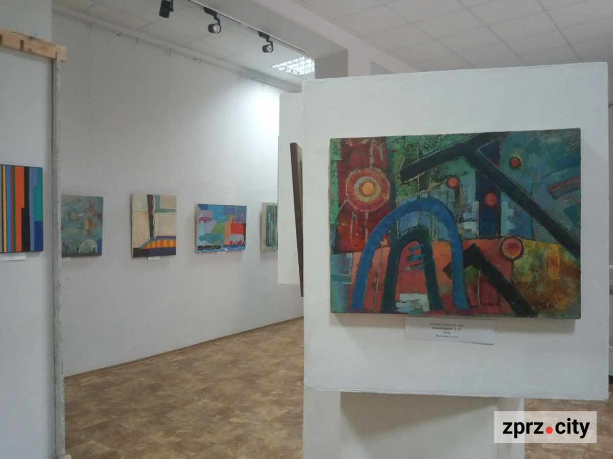 Напередодні свого ювілею запорізький художник розповів глядачам незвичайні речі 