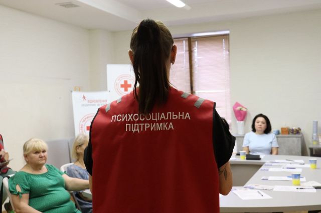 Навчають і допомагають - як у Запоріжжі працює Громадський центр Червоного Хреста (фото)