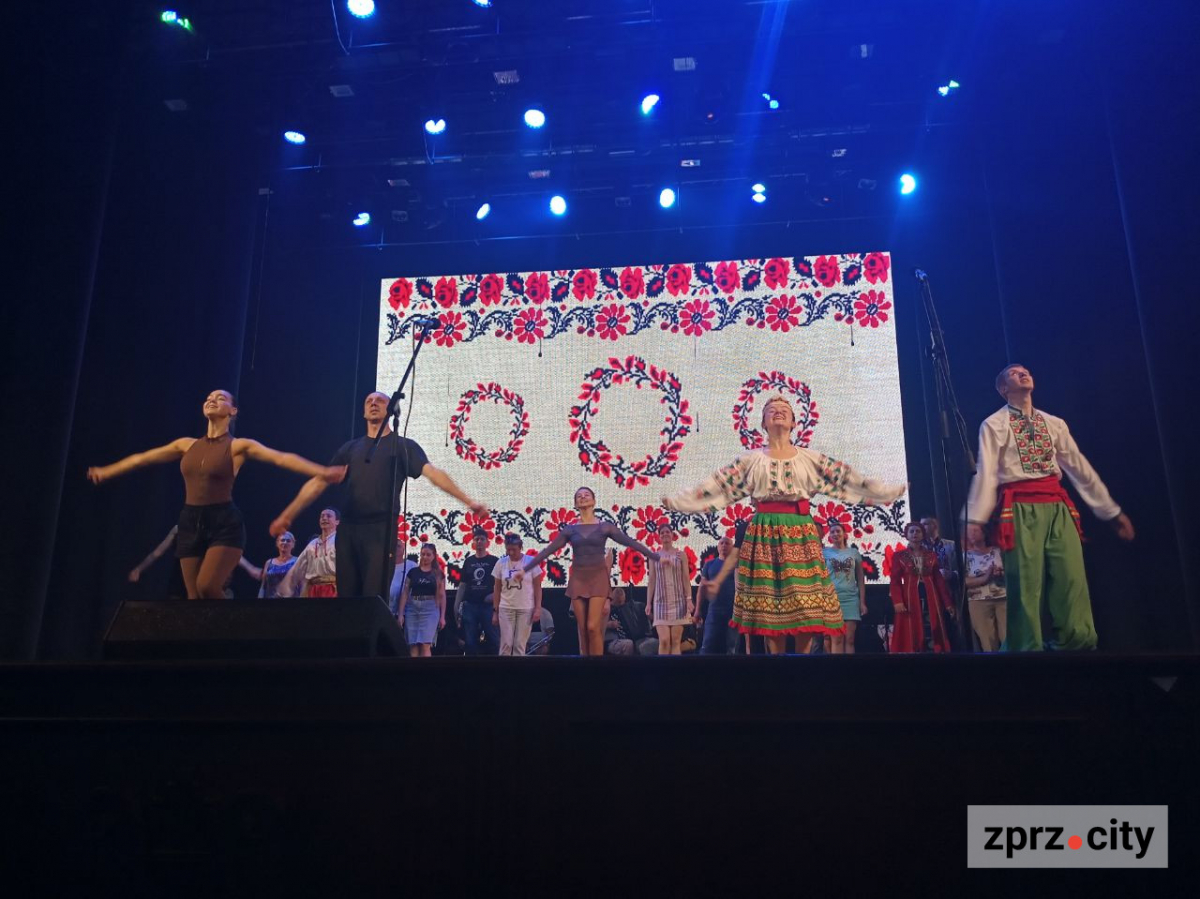 Опера, джаз і народні пісні - як і коли у запорізькій філармонії закриють концертний сезон (фото)