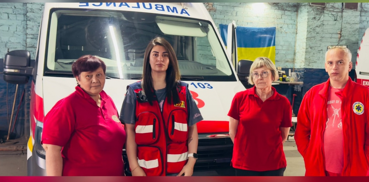 Повернули з того світу - у Запоріжжі медики "швидкої" врятували жінку після 35 хвилин реанімації