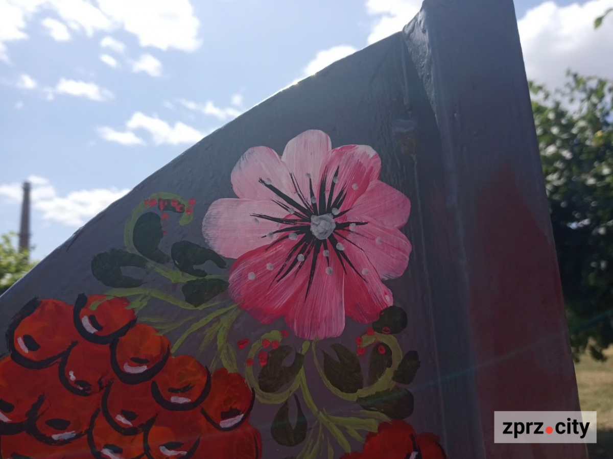 У запорізькому парку відновили фотозону, зіпсовану вандалами - як вона тепер виглядає (фото)