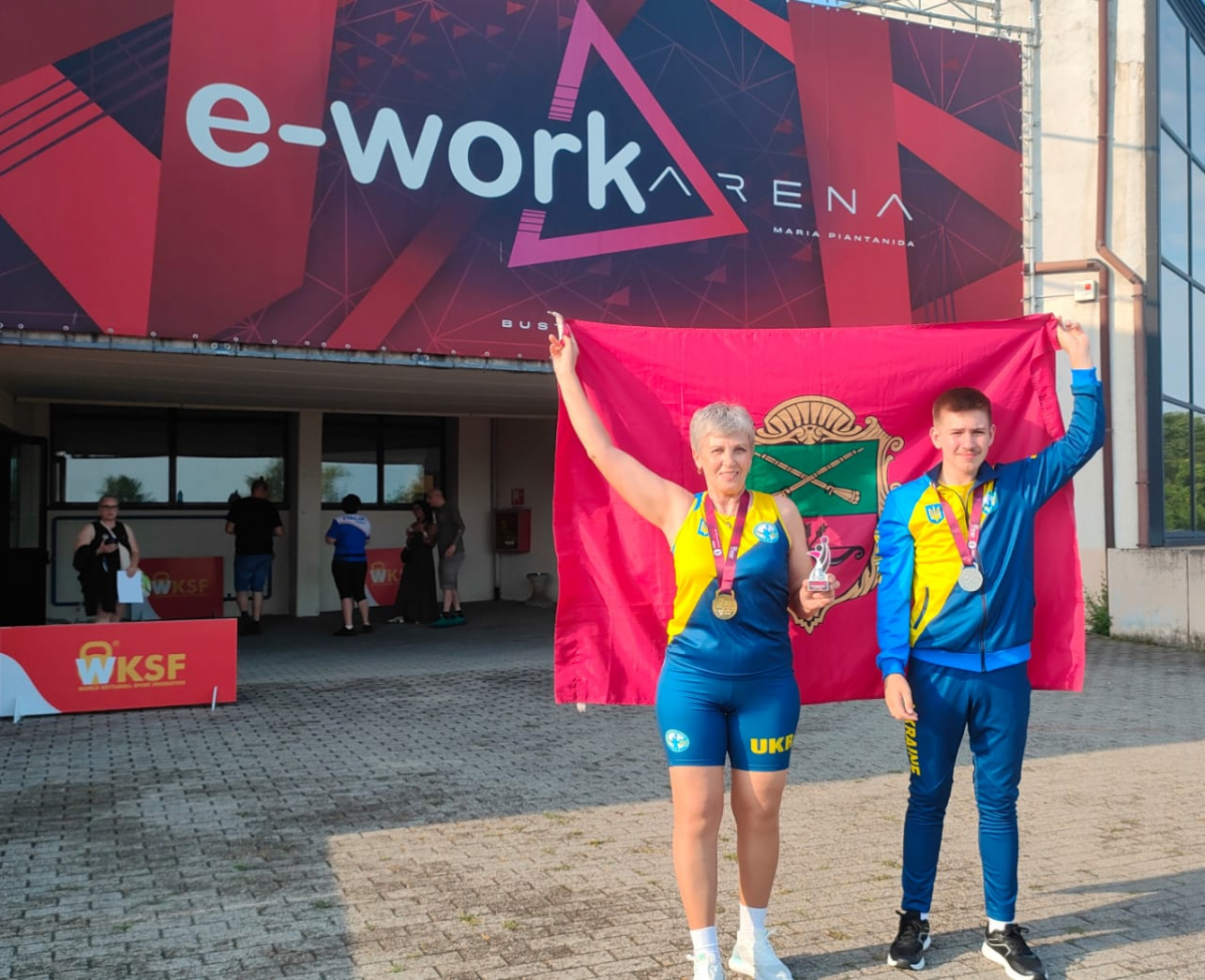 Здобули золото та срібло - запорізькі гирьовики тріумфували на світовій першості в Італії