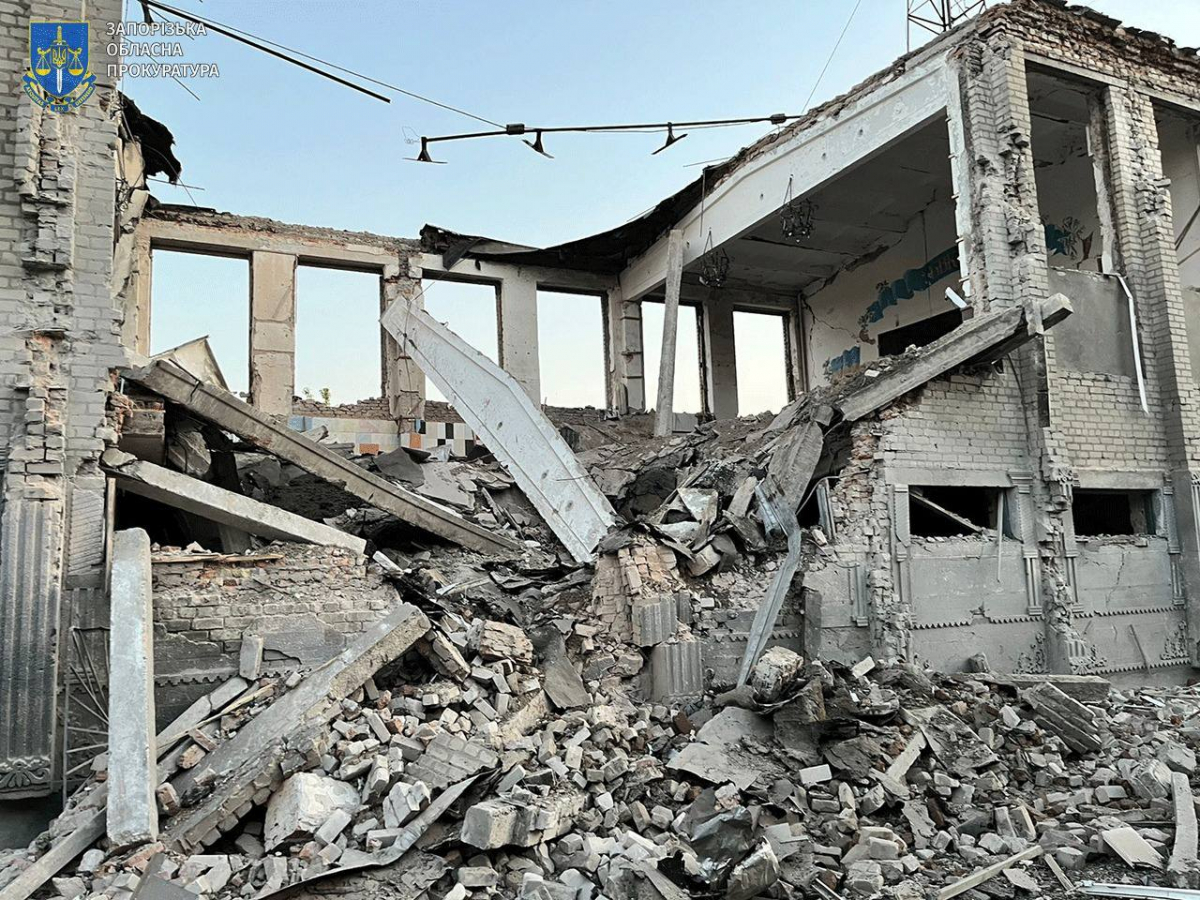17 загиблих — росіяни вдарили чотирма авіабомбами по Біленьківській виправній колонії (фото, відео)