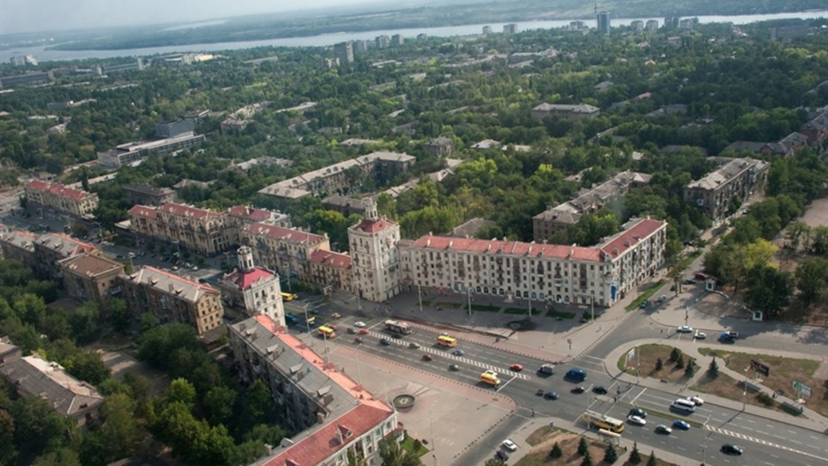 Архітектура, що вміє говорити — які історії зберігають райони Запоріжжя
