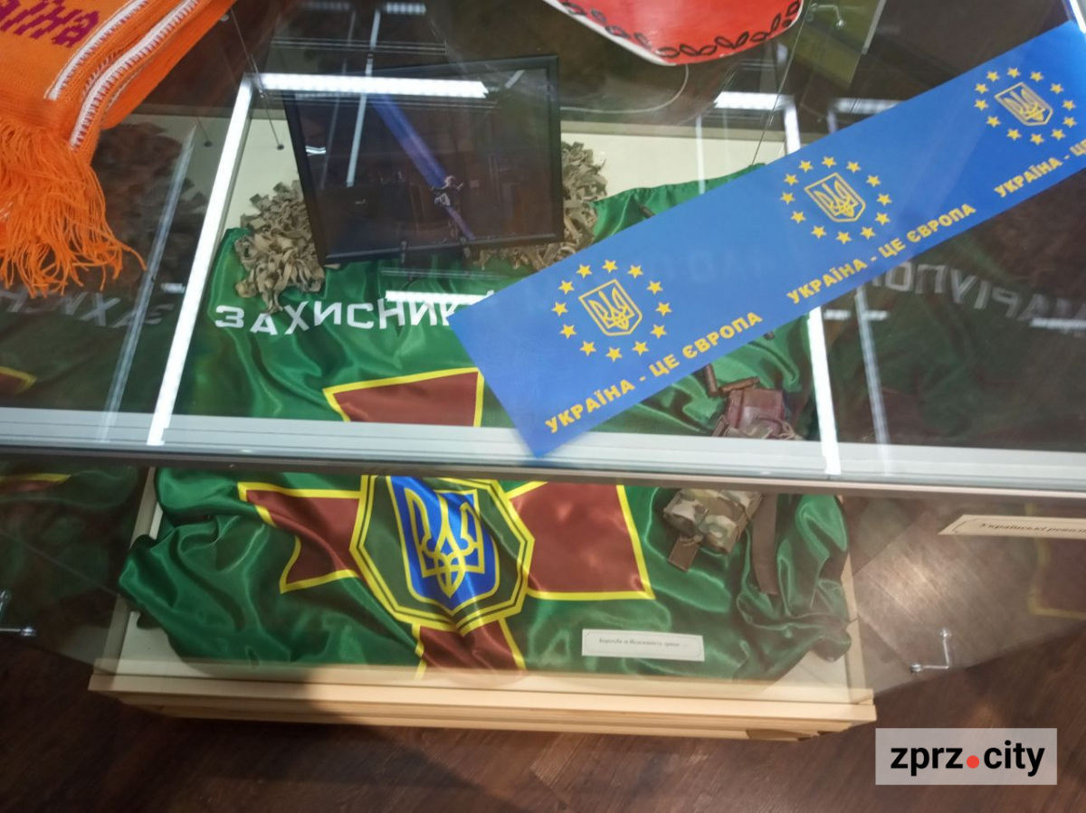 Артемівська сіль та пологівська кераміка - у запорізькому музеї показали символи України (фото)