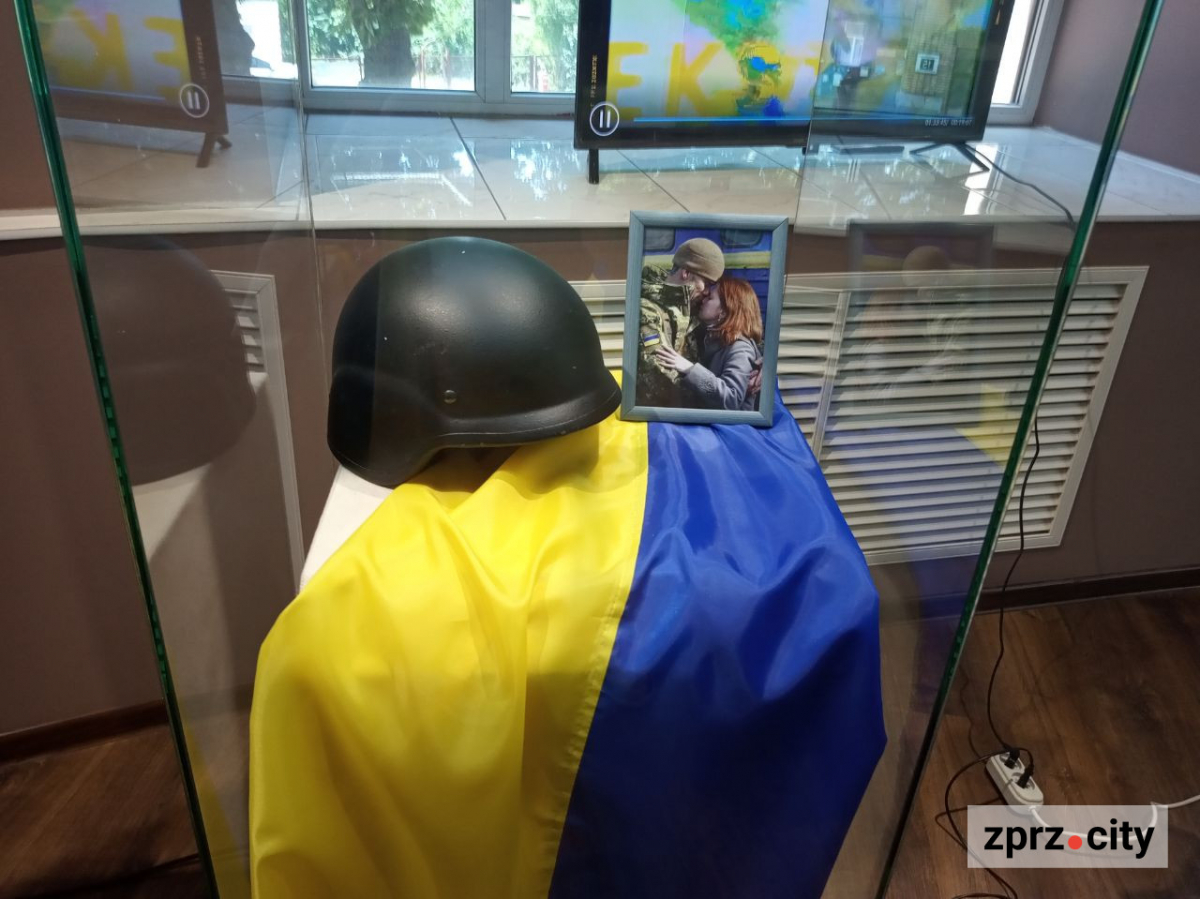 Артемівська сіль та пологівська кераміка - у запорізькому музеї показали символи України (фото)