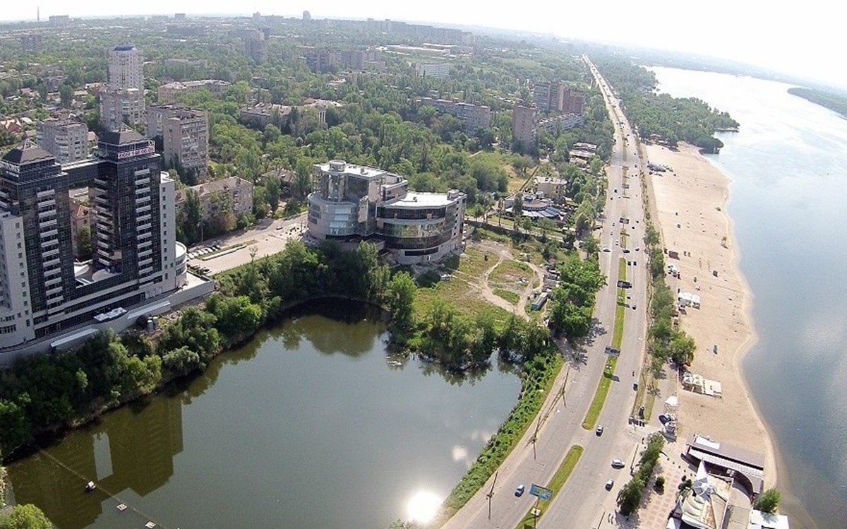 Без права на 70 - у Запоріжжі хочуть заборонити літнє підвищення швидкості на Набережній магістралі