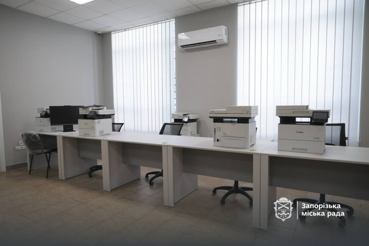 Фінішна пряма – у Запоріжжі завершують реконструкцію Центрального ЦНАПу (фото)