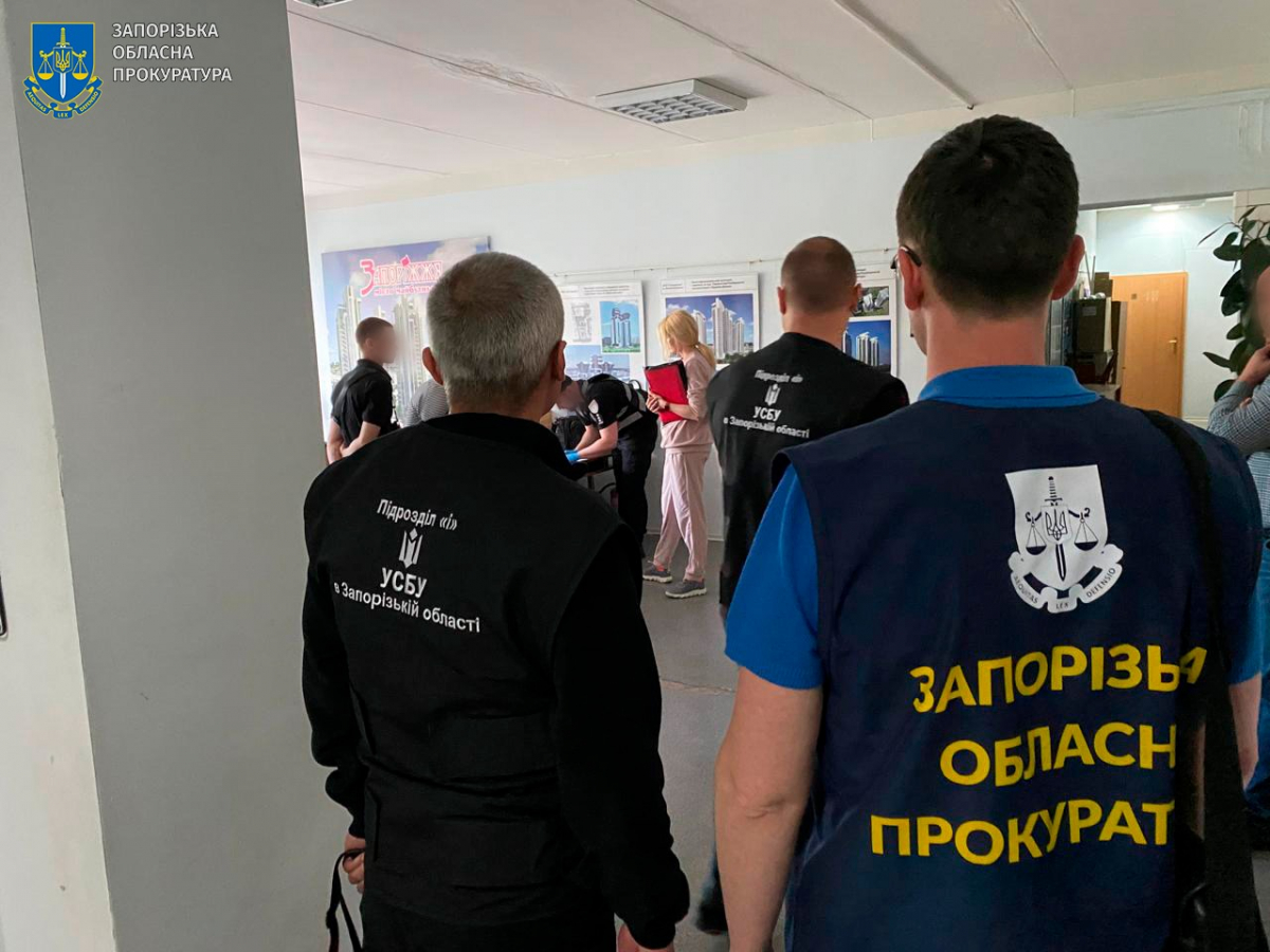 "МАФіозі" по-запорізьки - трьох посадовців міськради судитимуть за торгівлю дозволами на кіоски