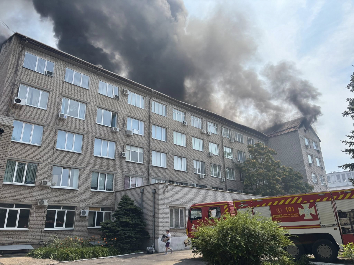 Росіяни завдали удару по університету та музичній школі у Запоріжжі (фото, відео)