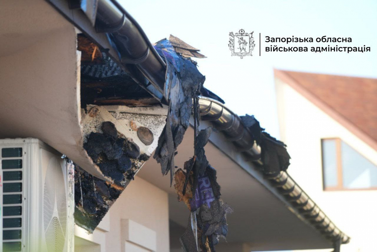 Три жінки постраждали — ворог масовано вдарив по Запорізькій області дронами та "градами" (фото)