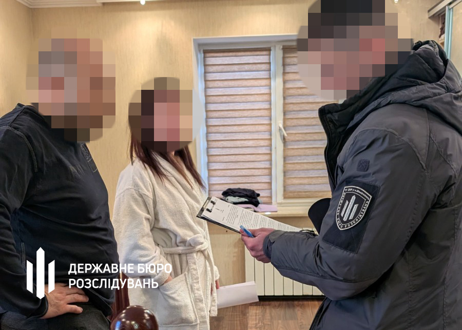 "Відмазали" понад півтори тисячі чоловіків - у Запоріжжі працівники ТЦК допомагали уникнути мобілізації (фото)