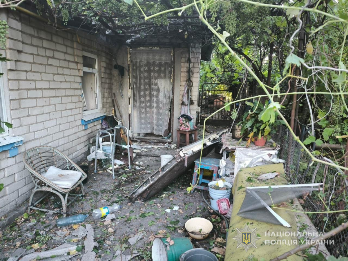 Водій дивом встиг вистрибнути з авто - ворог полює на мирних людей у Запорізькій області, є поранені