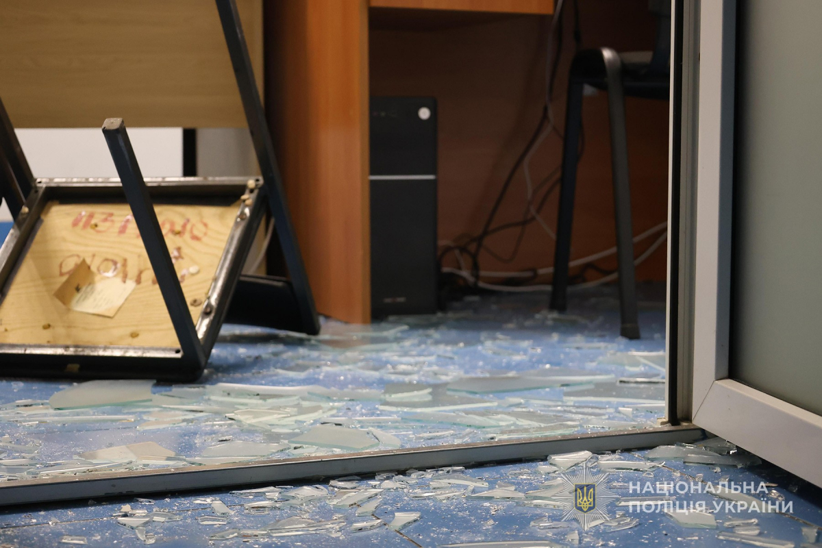 Зайшов у кабінет до лікаря та напав з ножем – у запорізькій лікарні затримали агресивного чоловіка
