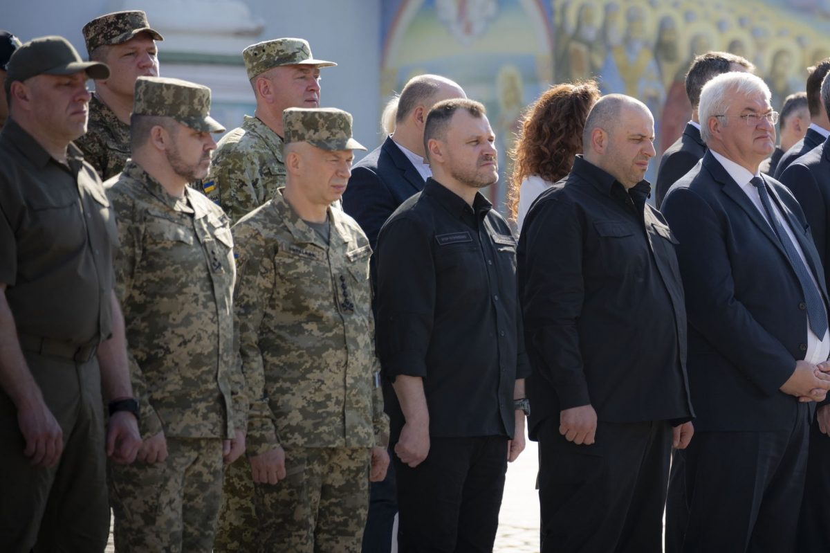 Запорізька бригада ТрО отримала почесне найменування та стрічку до бойового прапора (фото)