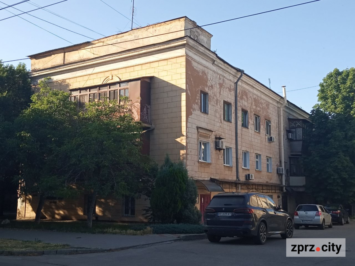 Запорізький музей провів безкоштовні екскурсії Шостим селищем - архітектурні цікавинки (фоторепортаж)