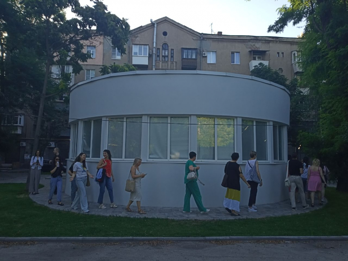 Запорізький музей провів безкоштовні екскурсії Шостим селищем - архітектурні цікавинки (фоторепортаж)