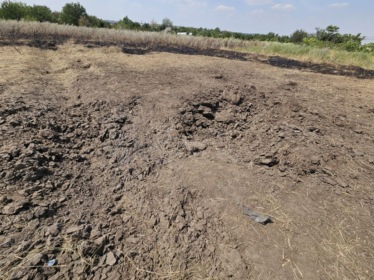 Згарище, вирви та уламки - що виявили екологи на місцях "прильотів" у Біленьківській громаді (фото)
