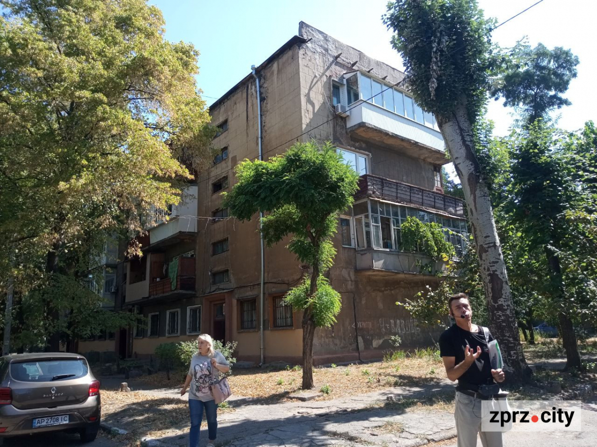 Архітектура, як у древньому світі, та інстаграмне місце - у Шостому селищі Запоріжжя можна побачити незвичайні будинки (фото)