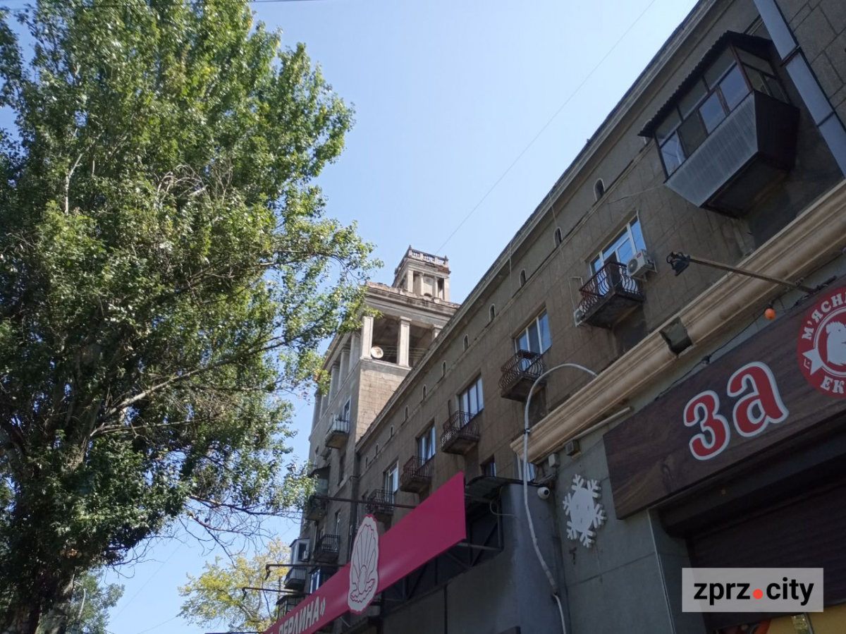 Архітектура, як у древньому світі, та інстаграмне місце - у Шостому селищі Запоріжжя можна побачити незвичайні будинки (фото)