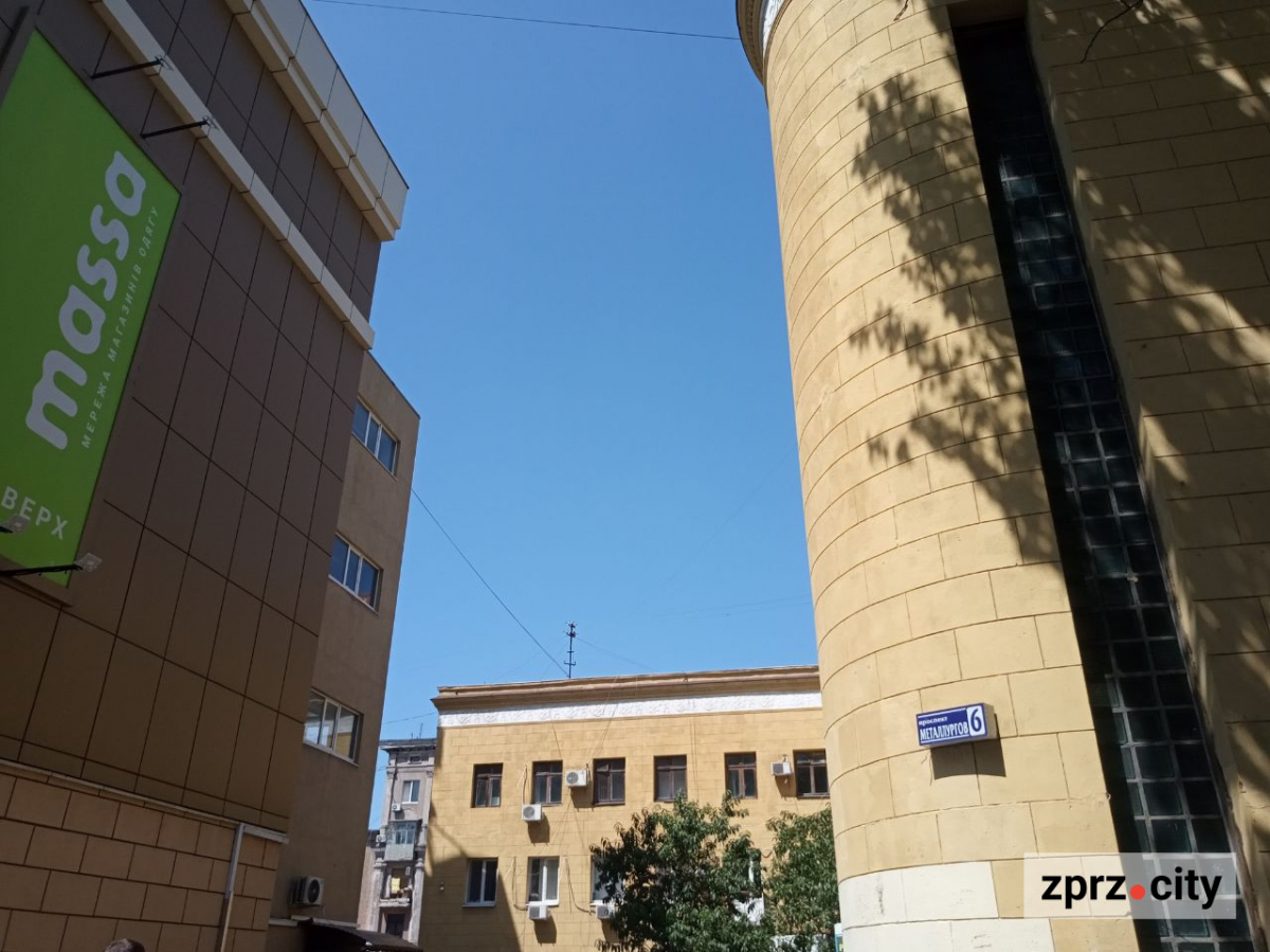 Архітектура, як у древньому світі, та інстаграмне місце - у Шостому селищі Запоріжжя можна побачити незвичайні будинки (фото)