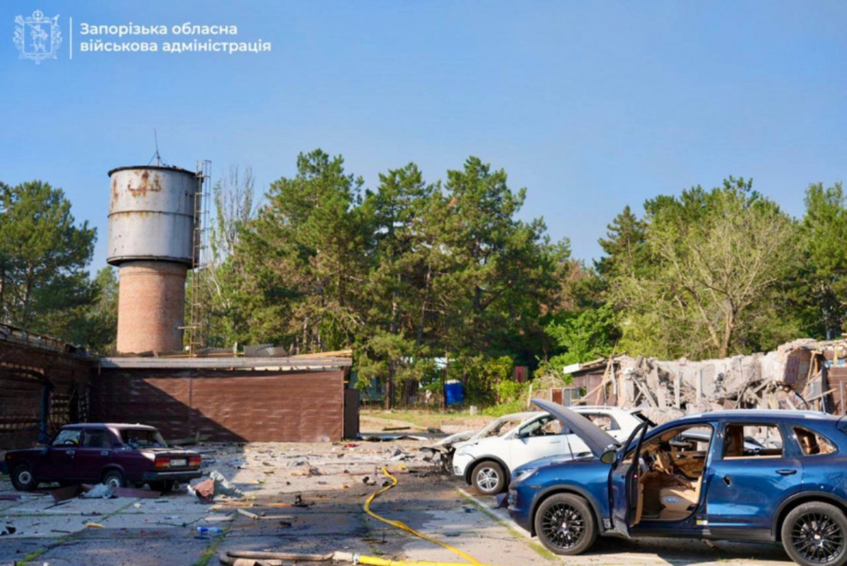 Дитина у важкому стані - що відомо про постраждалих внаслідок авіаудару по базі відпочинку на Запоріжжі