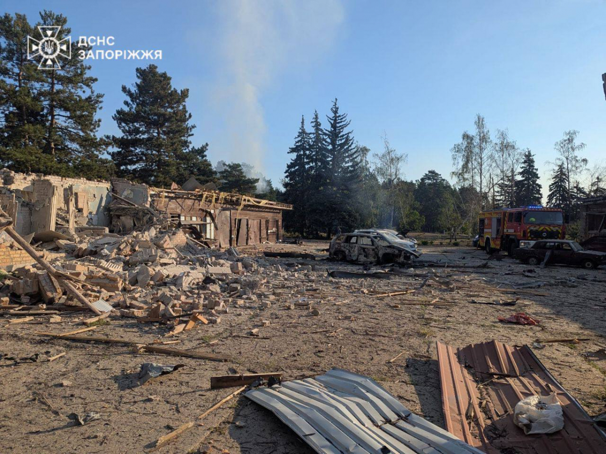 "Коли ми приїхали це була смерть" — у Запорізькому районі жінка розповіла, як дивом вижив її чоловік