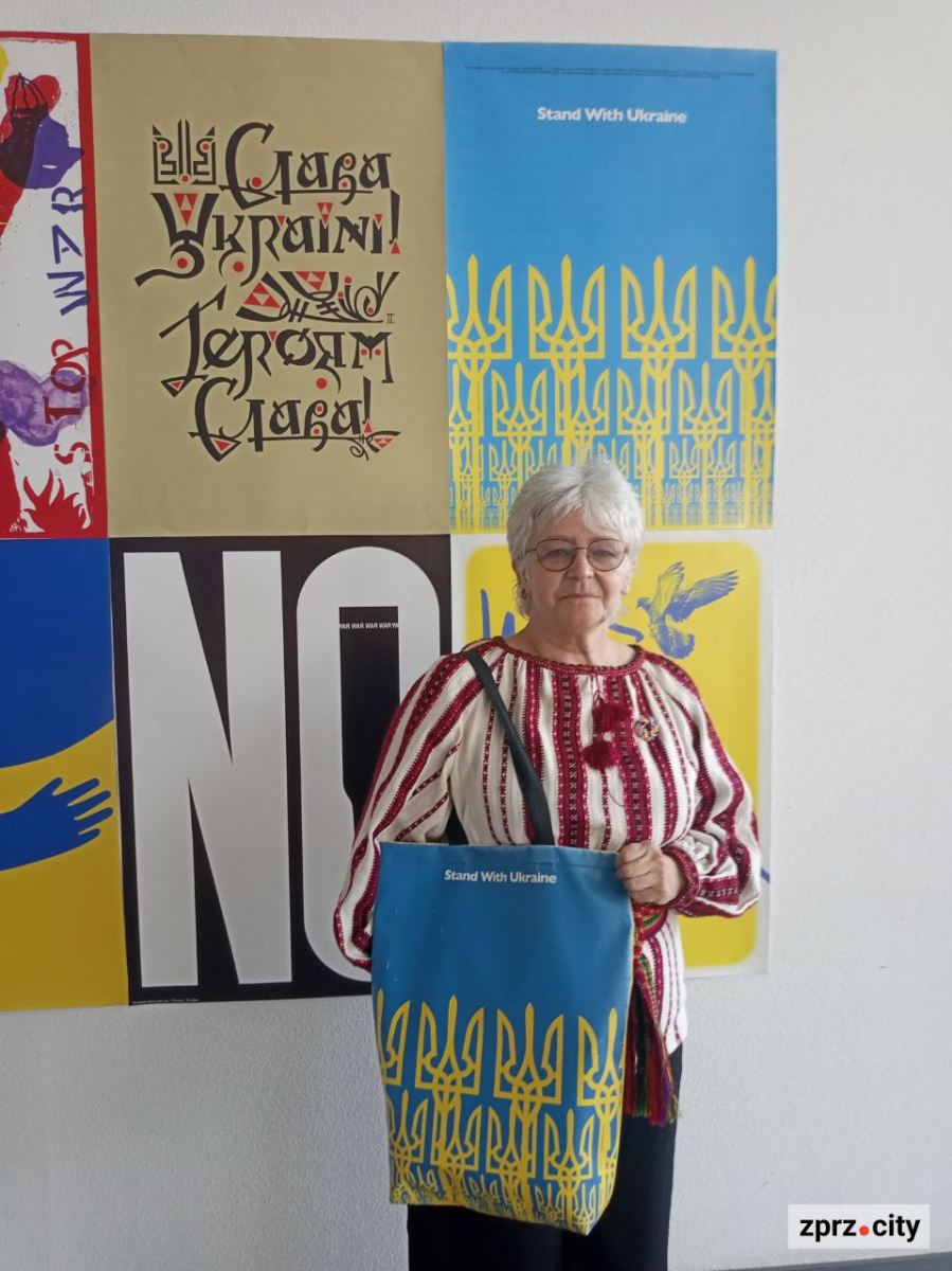 На місці Виставкової зали Спілки художників у Запоріжжі відкрили муніципальну галерею - фото