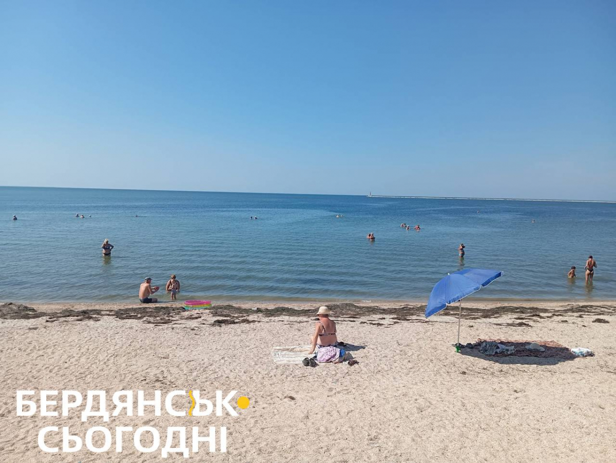 Порожні пляжі та тиша окупації - як виглядають популярні запорізькі курорти, які захопили росіяни (відео, фото)