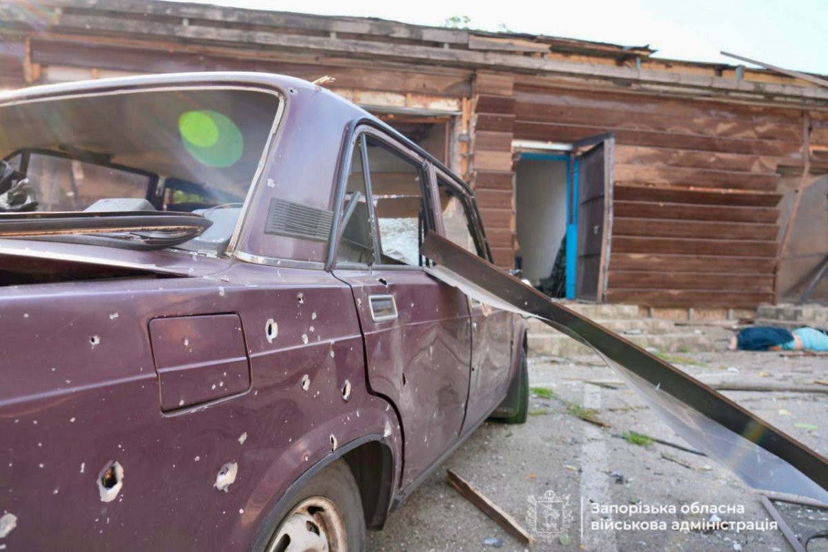 Російські окупанти вранці атакували авіацією Запорізький район - загинули люди, серед поранених є діти (фото)